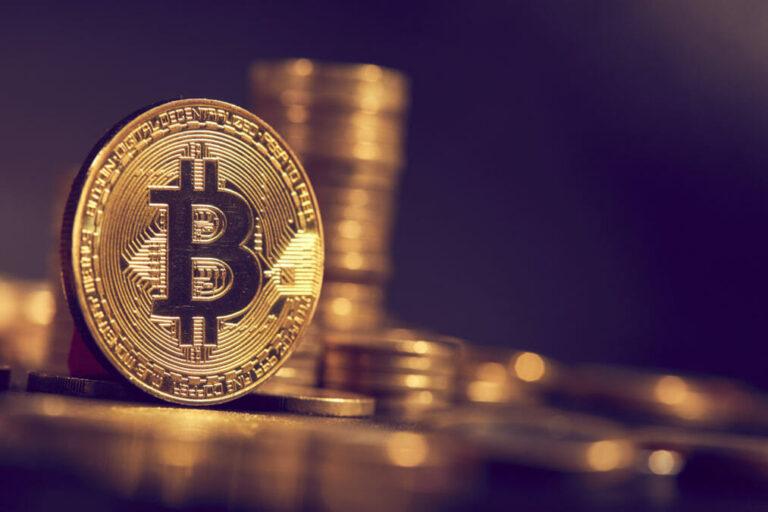 BTC se acerca a los 12,000 dólares