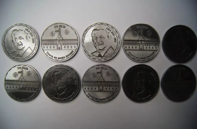 Lanzan moneda de AMLO