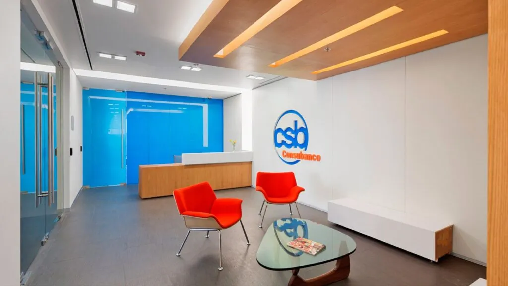 En un comunicado, Consubanco aclara datos erróneos referentes a reclamaciones de usuarios por créditos personales.