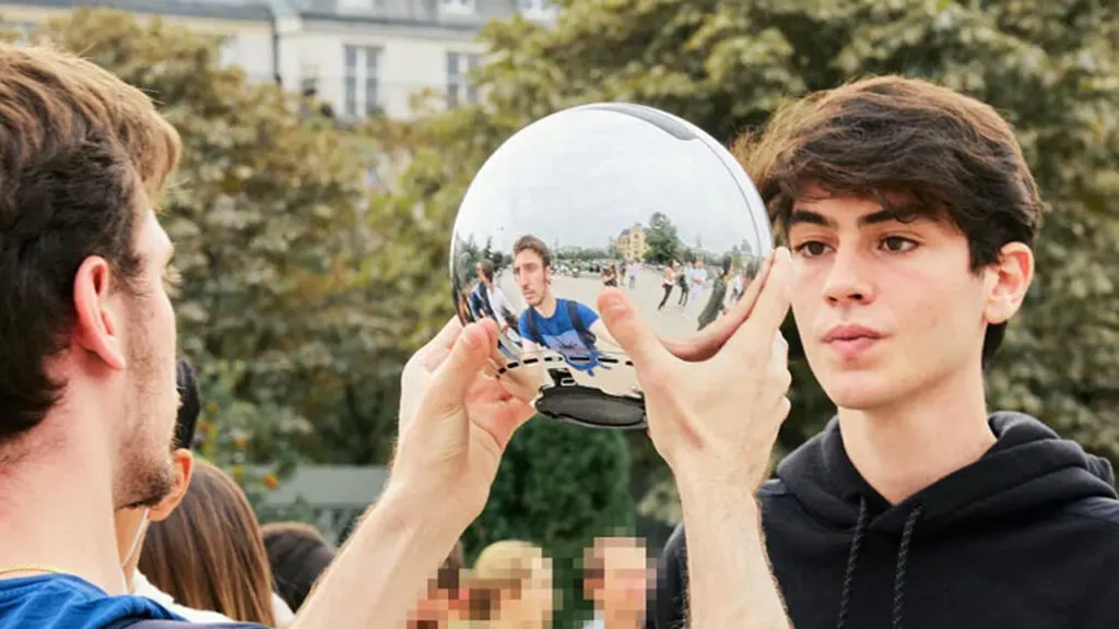 Worldcoin, ingresos en criptomonedas mediante el globo ocular