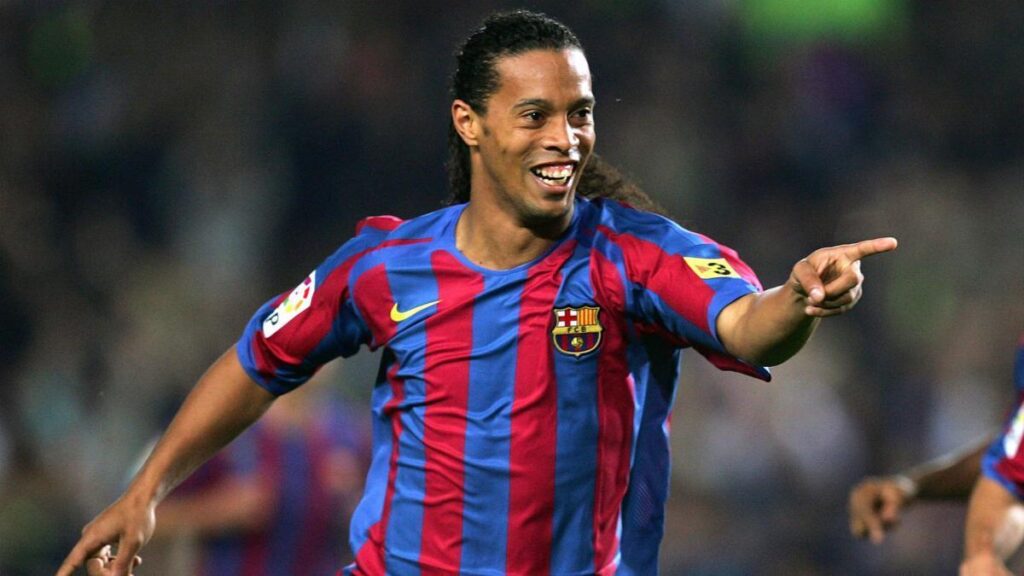 Ronaldinho podría volver a la cárcel por estafa con criptomonedas