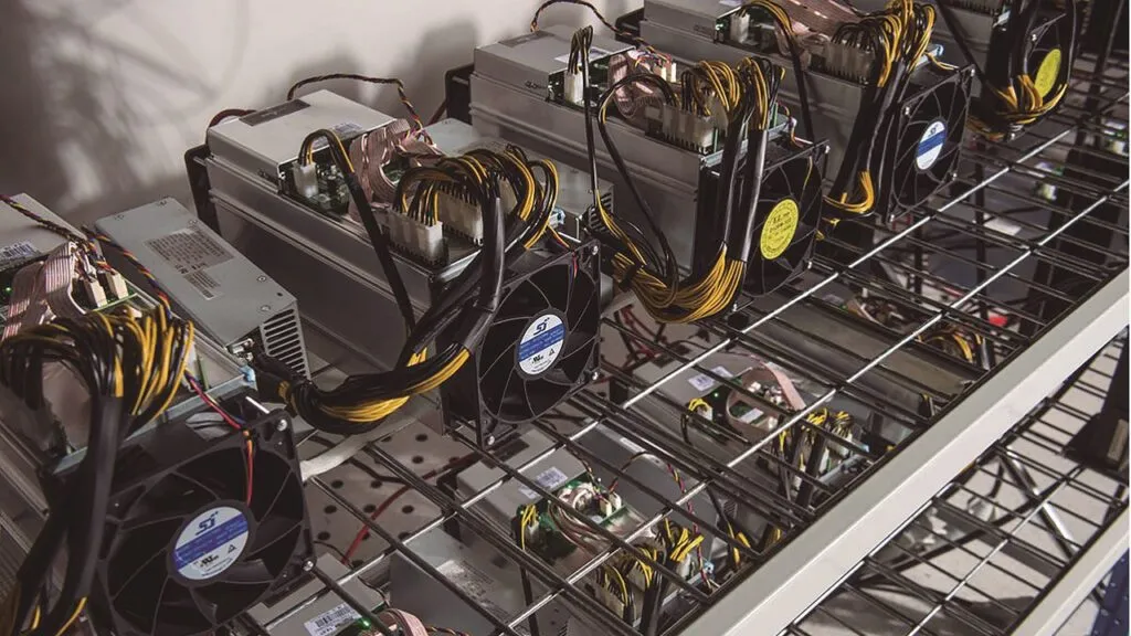 Por qué las medidas de Trump podrían encarecer el hardware de minería