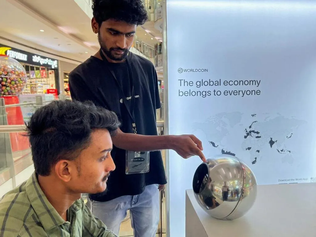 El precio de Worldcoin se desploma