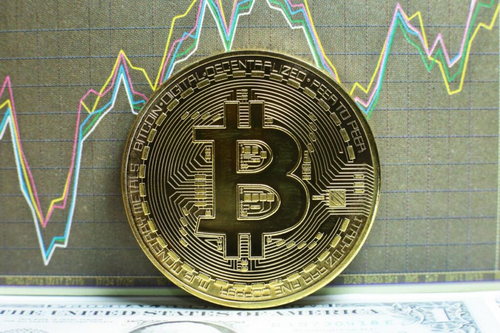 Más de USD 800 mdd de traders fueron liquidados por la caída de bitcoin