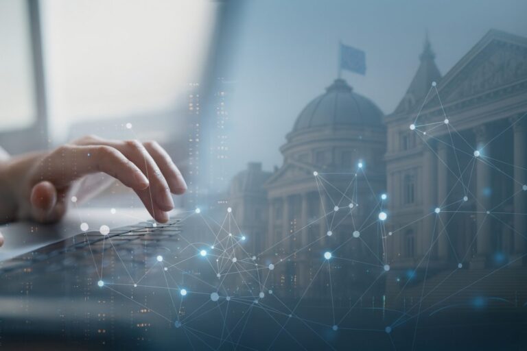 Representación visual de blockchain aplicada en fondos de pensiones y como infraestructura de identidad digital segura en Europa