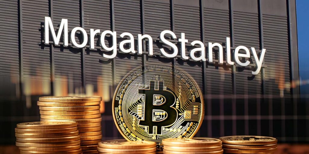 Morgan Stanley elimina restricciones bancarias cripto y abre acceso a fondos digitales