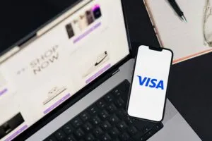 Tarjetas cripto y pagos DeFi crecen con fuerza según cifras de Visa