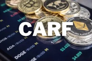 Ilustración editorial sobre regulación cripto y startups fintech en Colombia bajo nuevas medidas del CARF