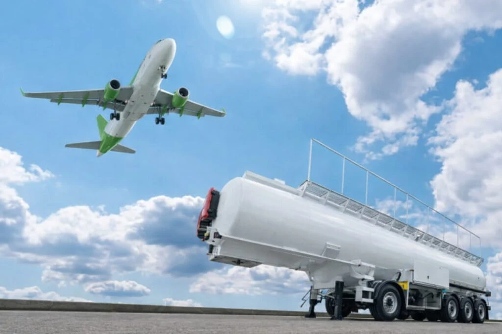 Planta industrial en Uruguay transformando biogás en biocombustible para aviones con energía renovable