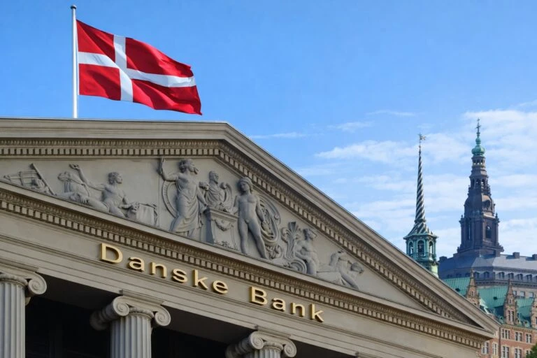 Danske Bank habilita productos financieros para invertir en Bitcoin y Ethereum sin custodia directa
