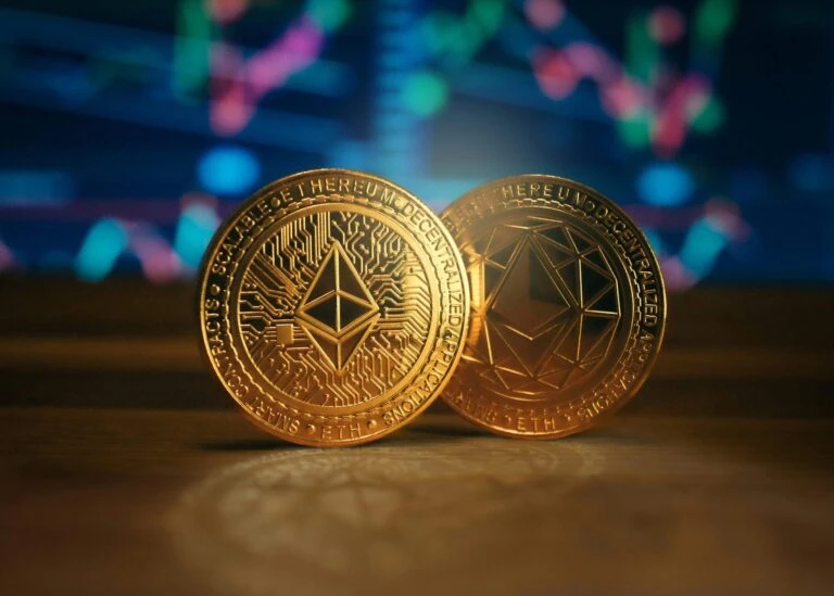 Gráfico con el valor de Ethereum a 2079 USD tras caída del 8.5% este 5 de febrero