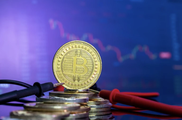 Impacto de la geopolítica en Bitcoin y Ethereum según Alexis Nickin Gaxiola.