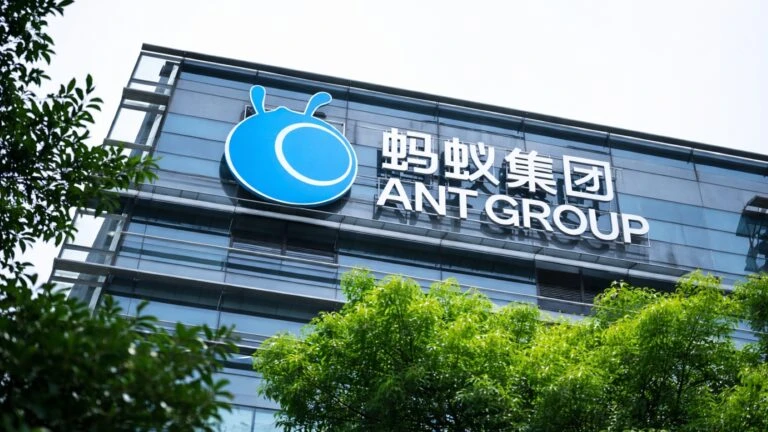 Ant Group lanza plataforma Anvita con inteligencia artificial para automatizar transacciones cripto y activos tokenizados