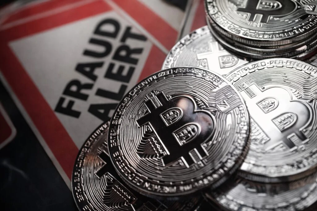 Crypto scams en Estados Unidos superaron 11 mil millones en pérdidas según el FBI con aumento de fraudes digitales