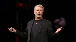 Michael Saylor incrementa reservas de Bitcoin con nuevas compras que consolidan liderazgo de Strategy en el mercado cripto