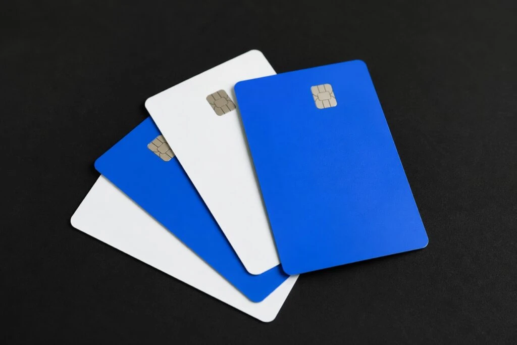 tarjeta cripto permite pagar en México con conversión automática y recompensas en comercios