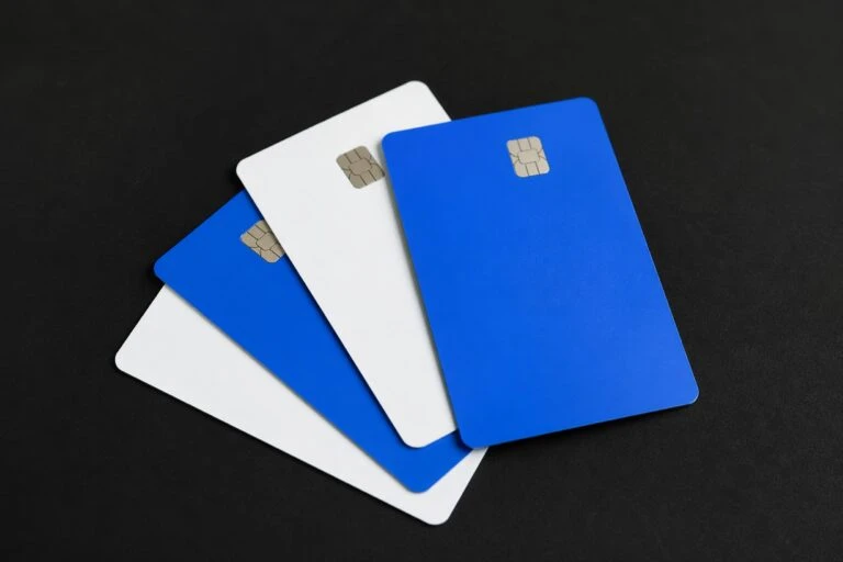 tarjeta cripto permite pagar en México con conversión automática y recompensas en comercios