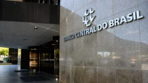 banco central de Brasil prohíbe uso de criptomonedas en remesas afectando fintech y pagos con stablecoins en el país