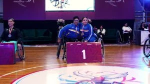 Daniel Alatorre celebra sus resultados en Paradanza rumbo al Mundial de Eslovaquia