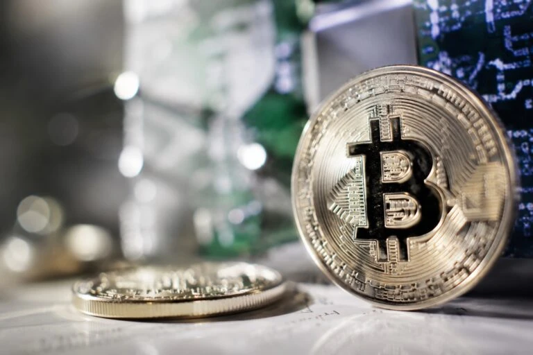 Licencia de cripto para operar legalmente con activos digitales bajo nuevas normas regulatorias