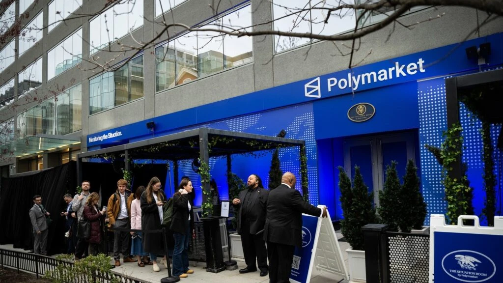Interfaz de Polymarket con elementos de ciberseguridad tras un ataque de phishing