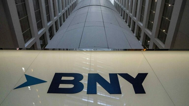 BNY traslada su negocio de registros a blockchain para impulsar fondos tokenizados.