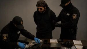 Investigación por la detención de un hombre que afirmó pertenecer al talibán en Tláhuac.
