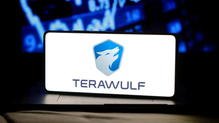 TeraWulf fortalece su negocio con un contrato de infraestructura de IA junto a Anthropic.