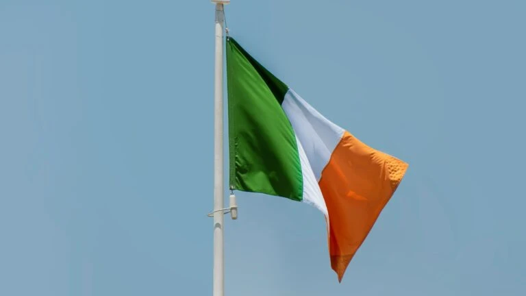 Irlanda excluirá las criptomonedas de sus nuevas cuentas de inversión