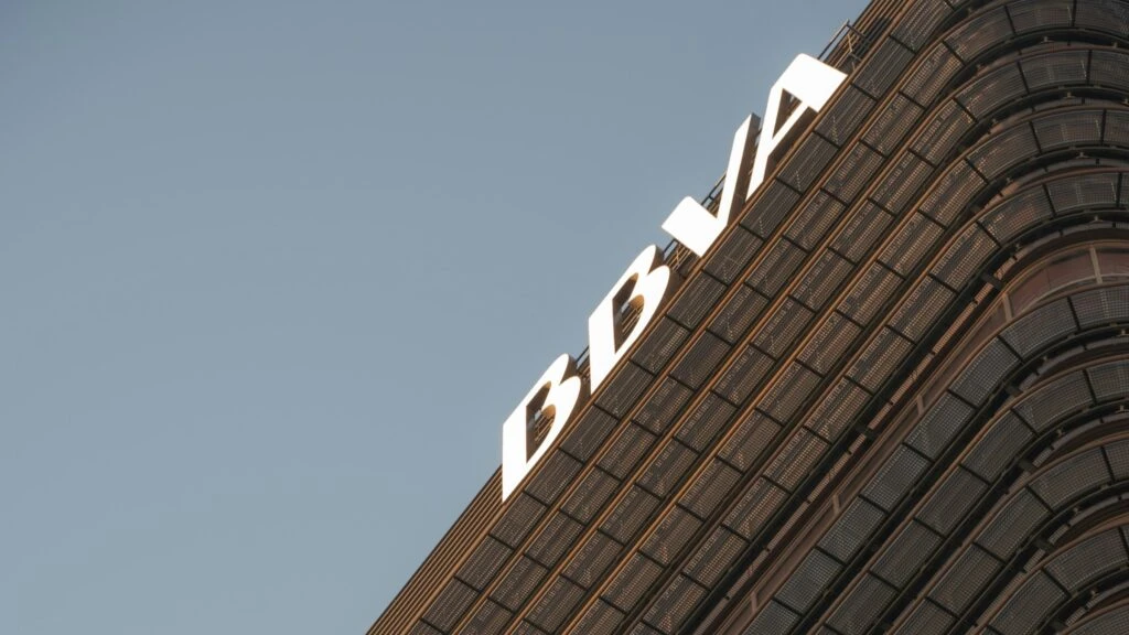 Iberdrola, BBVA y Santander gestionan un préstamo sindicado de 150 millones de euros mediante blockchain.