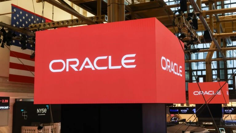 IBM, Oracle, Intel e IonQ rechazan la negociación de acciones tokenizadas mediante blockchain en la plataforma OKXICE.